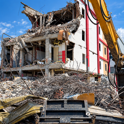 Comenzó la demolición del Motel Molino Rojo en Cali tras los daños del terremoto